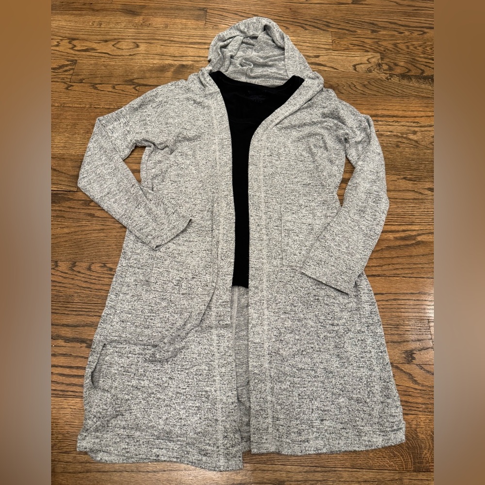 WHBM XS Top + Gilligan O’Malley Hooded Cardigan XS/S Cozy Bundle